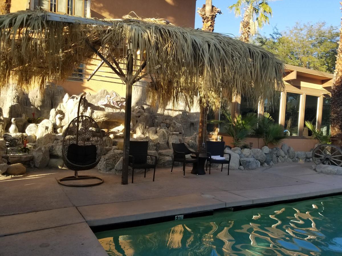 Sahara Hotel & Spa Desert Hot Springs Exterior photo